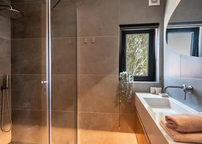 Acacias - Boutique In Wine Country